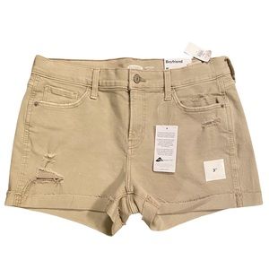 Mid-Rise Boyfriend shorts 3”